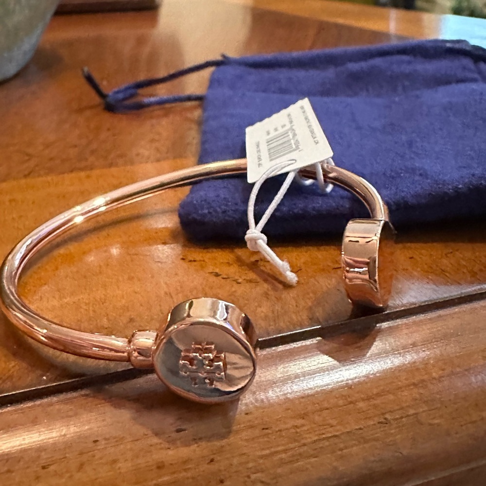 Tory‎ Burch Rose Gold Logo Bangle Bracelet NWT